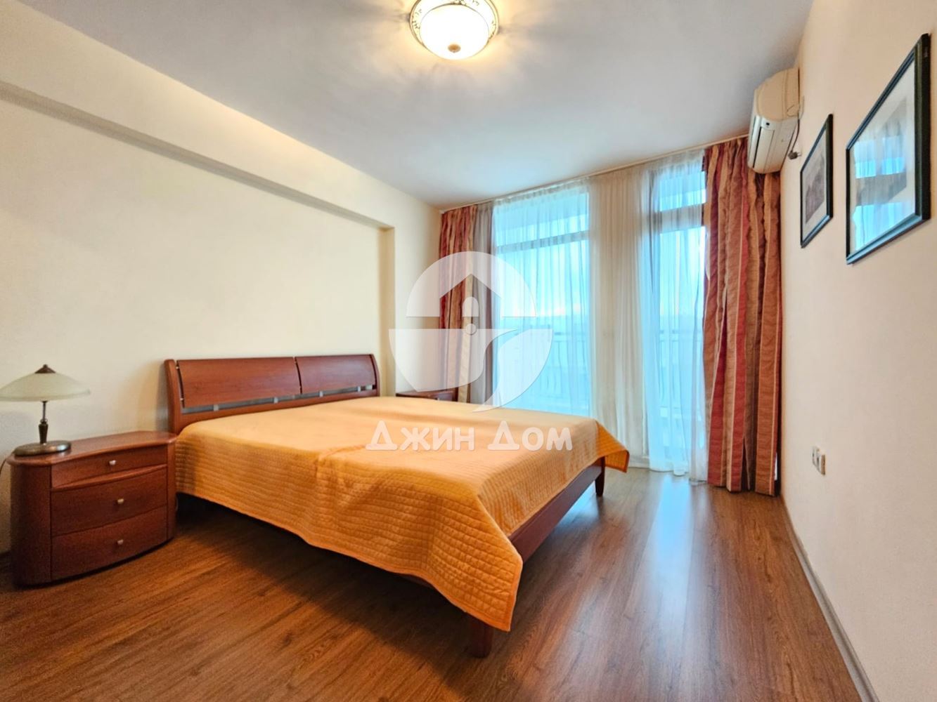 Тристаен апартамент с ПАНОРАМА МОРЕ в жилищна сграда, гр. Созопол - 0