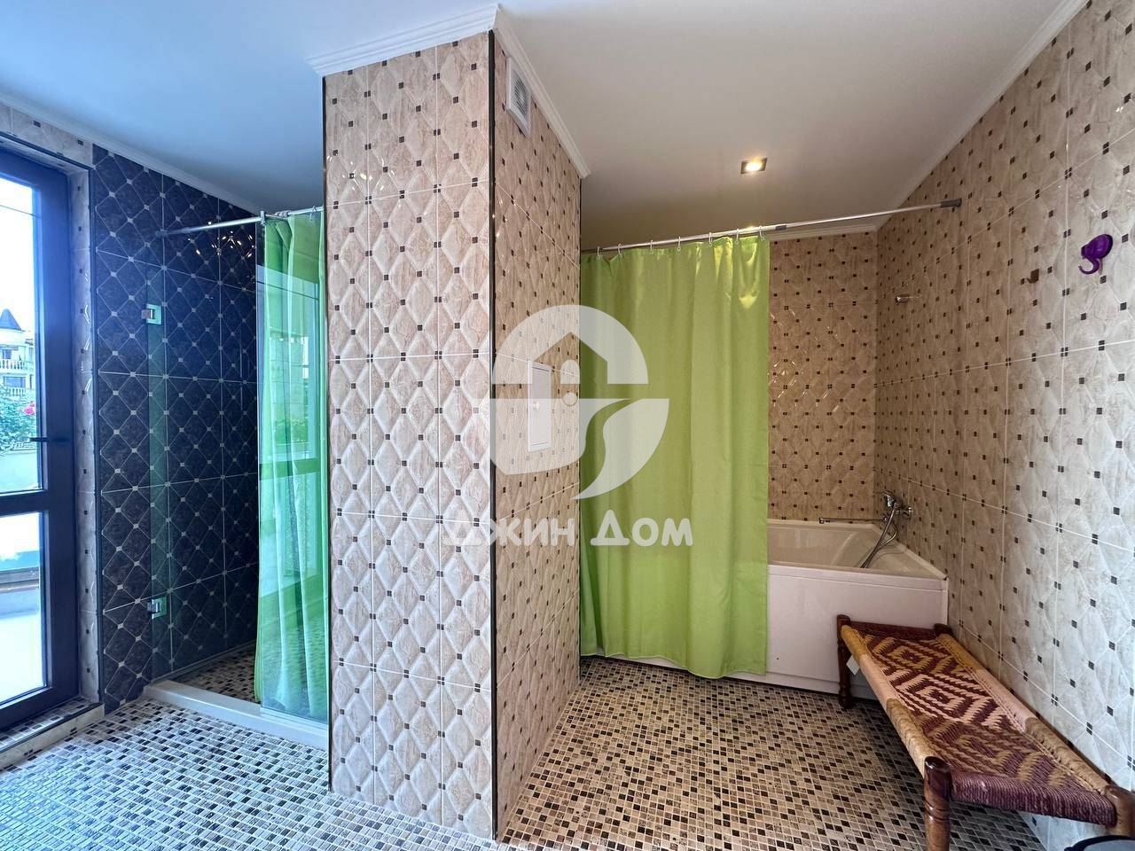 Просторен луксозен тристаен апартамент в к-с Посейдон, гр. Несебър - 0