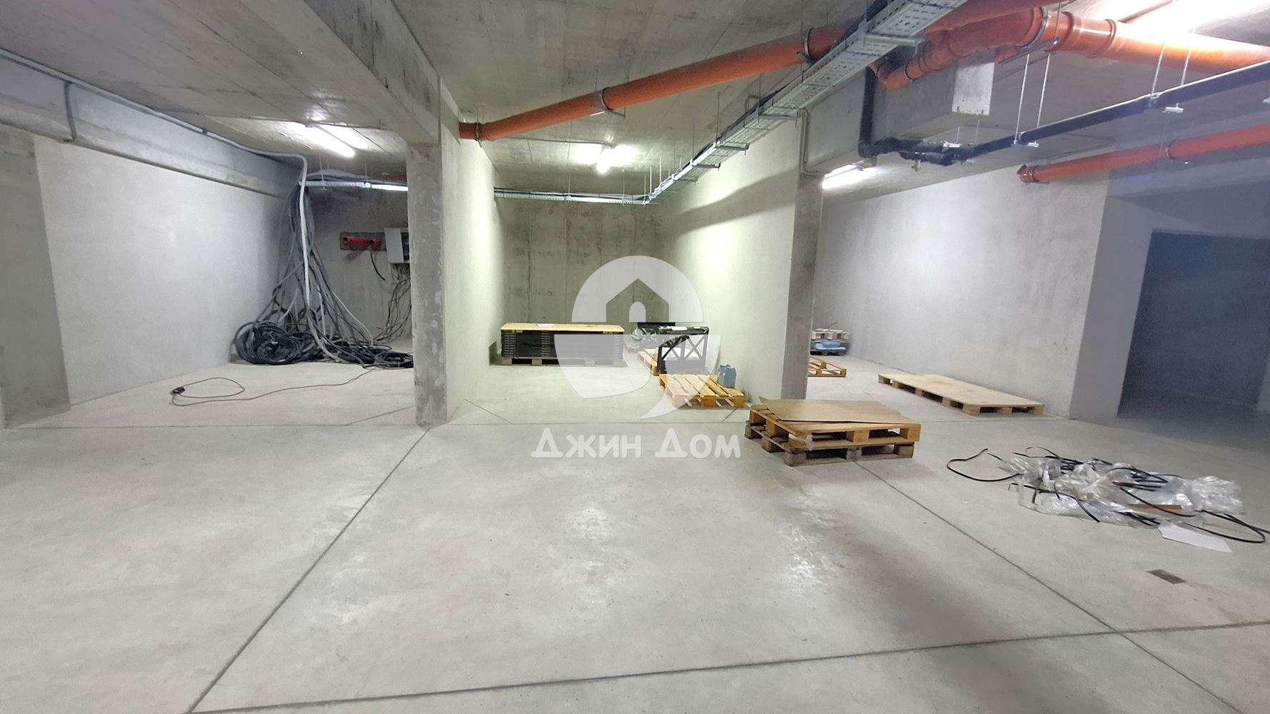 Просторен двустаен апартамент с ДВОР И ПАНОРАМА МОРЕ в гр. Несебър - 0