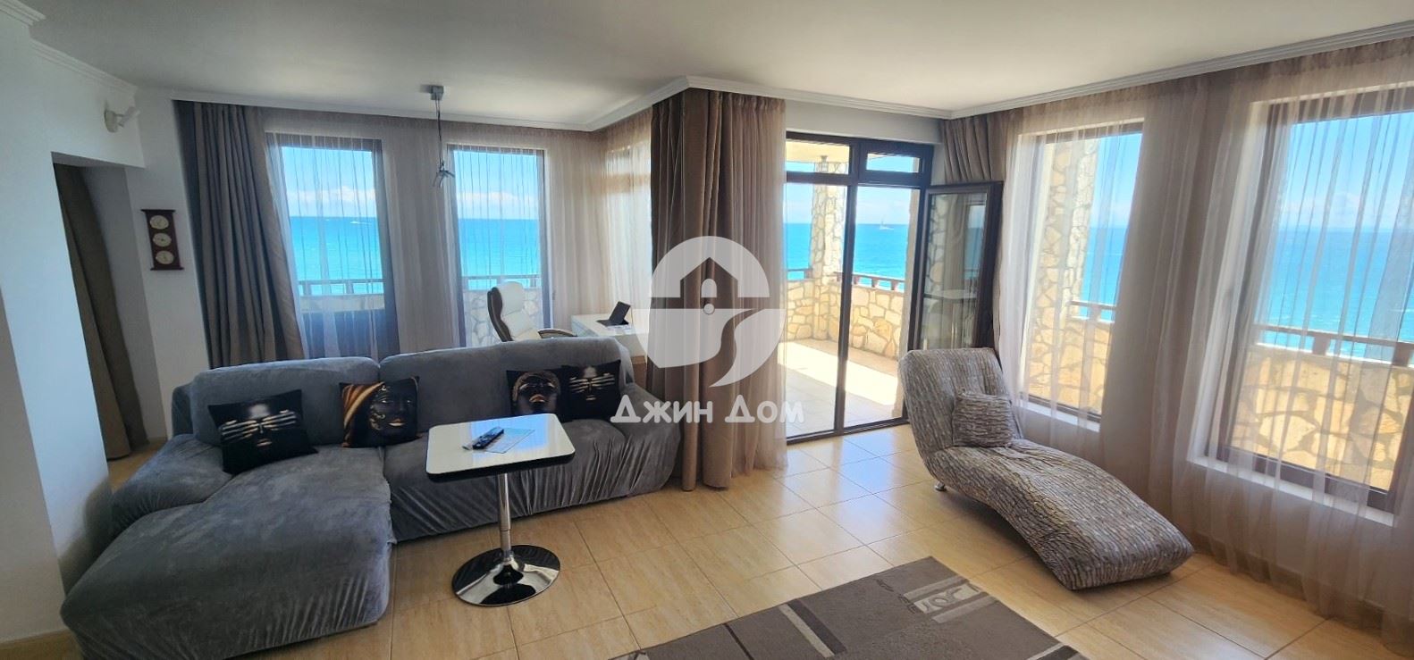 Четиристаен пентхаус с ПАНОРАМА МОРЕ в к-с Етъра 1, гр. Свети Влас - 0