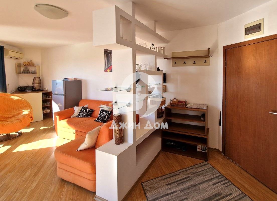 Двустаен апартамент с ГЛЕДКА МОРЕ и ПЛАНИНА в к-с Роял Палм, Св. Влас - 0