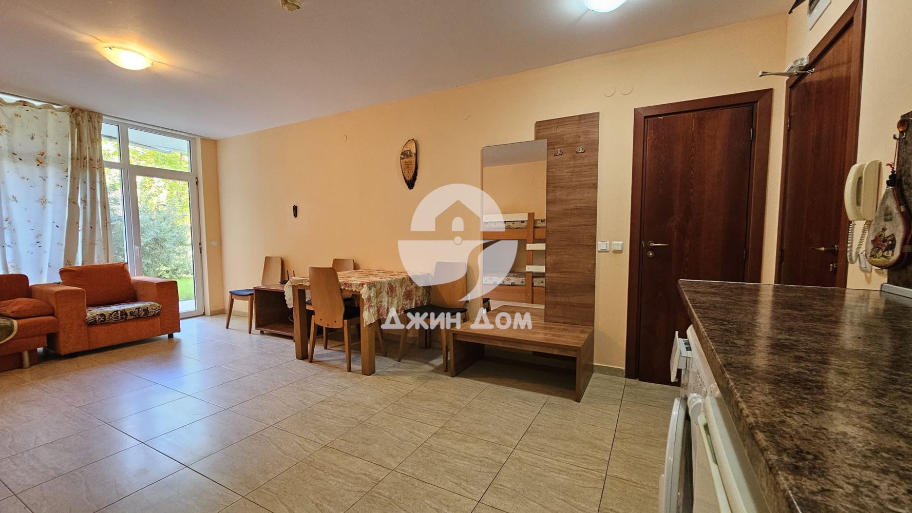 Двустаен апартамент в к-с Сън Вилидж, к.к. Слънчев бряг - 0