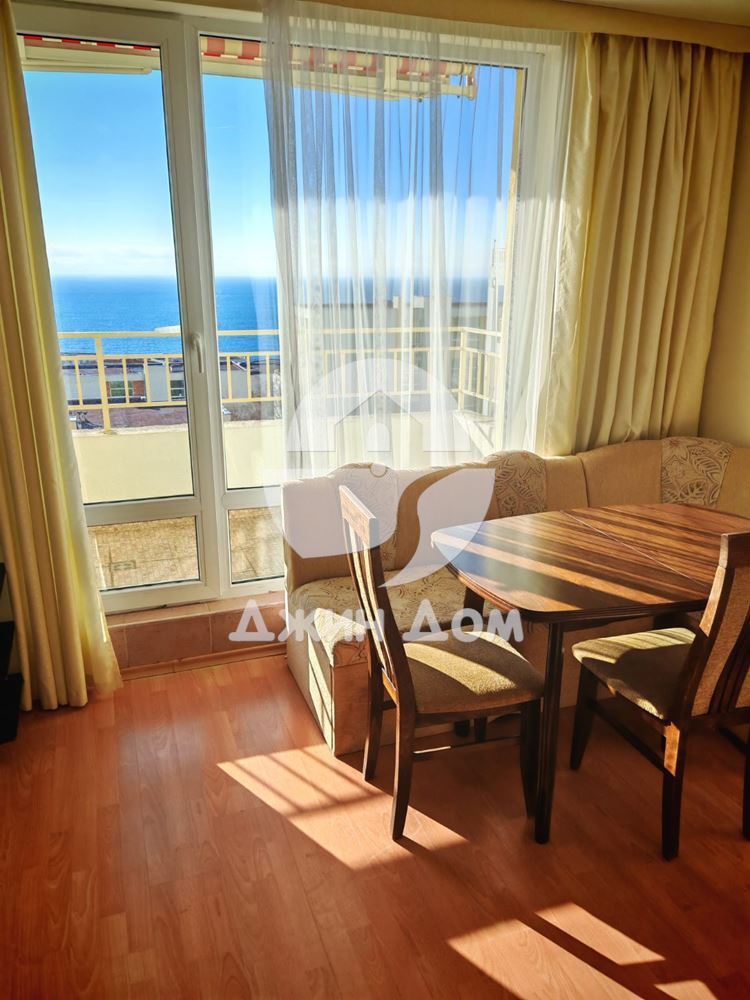 Тристаен апартамент с ПАНОРАМА МОРЕ в Империал Форт Клуб, Свети Влас - 0