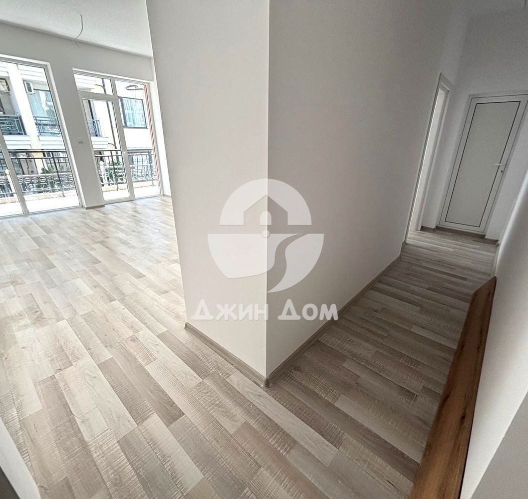 Просторен двустаен апартамент БЕЗ ТАКСА ПОДДРЪЖКА в к-с „Вила Венеция“, гр. Свети Влас - 0