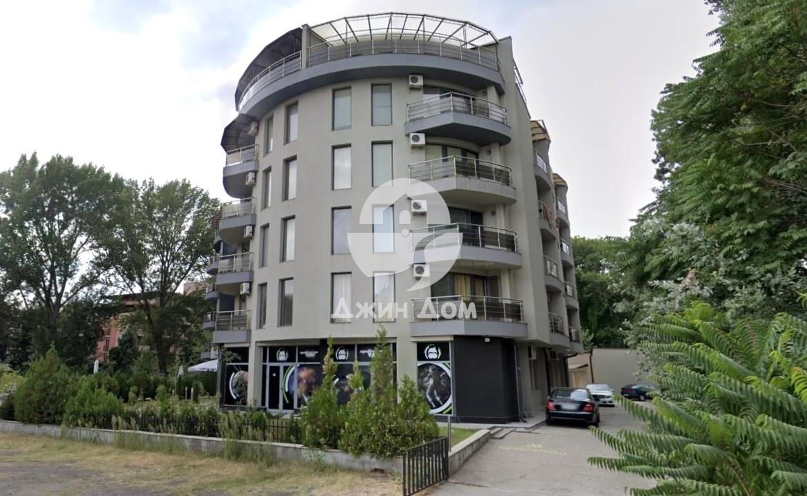 Двустаен апартамент в жилищна сграда, к.к Слънчев бряг - 0