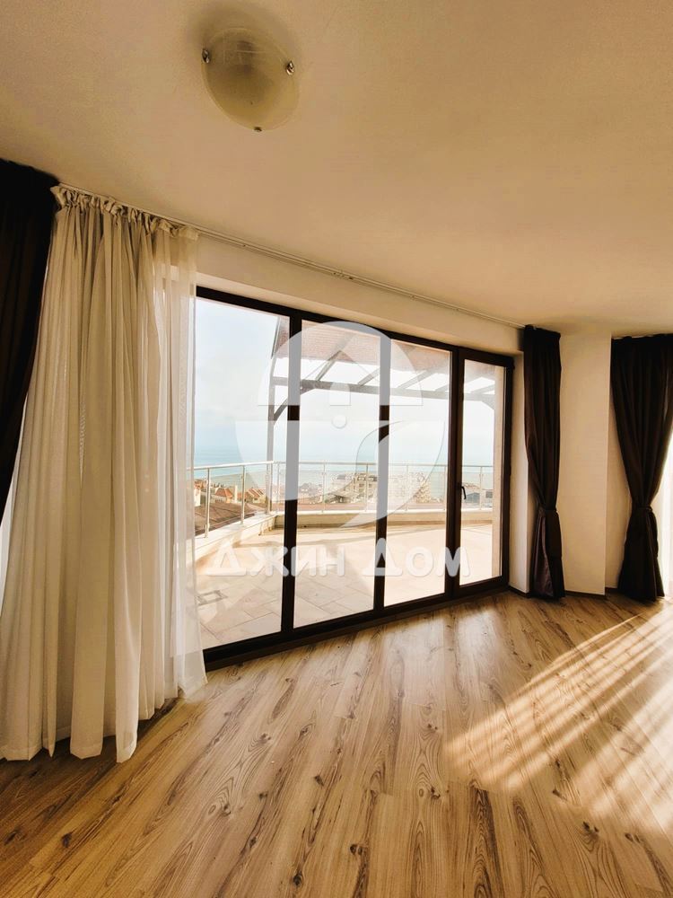 Tристаен пентхаус с ПАНОРАМА МОРЕ И ПЛАНИНА в Милениум, Свети Влас - 0