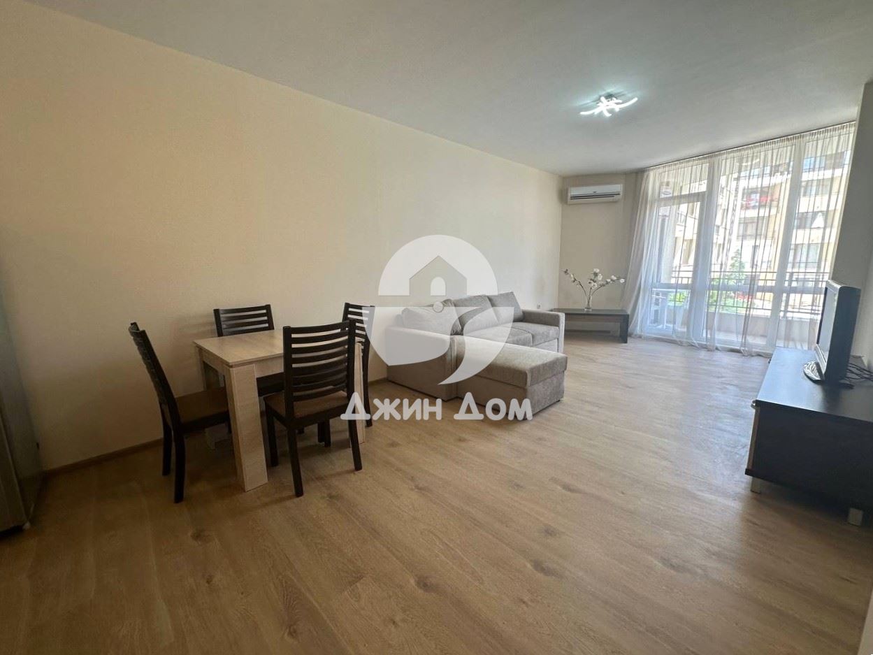 Двустаен апартамент в к-с “Луксор”, гр. Свети Влас - 0