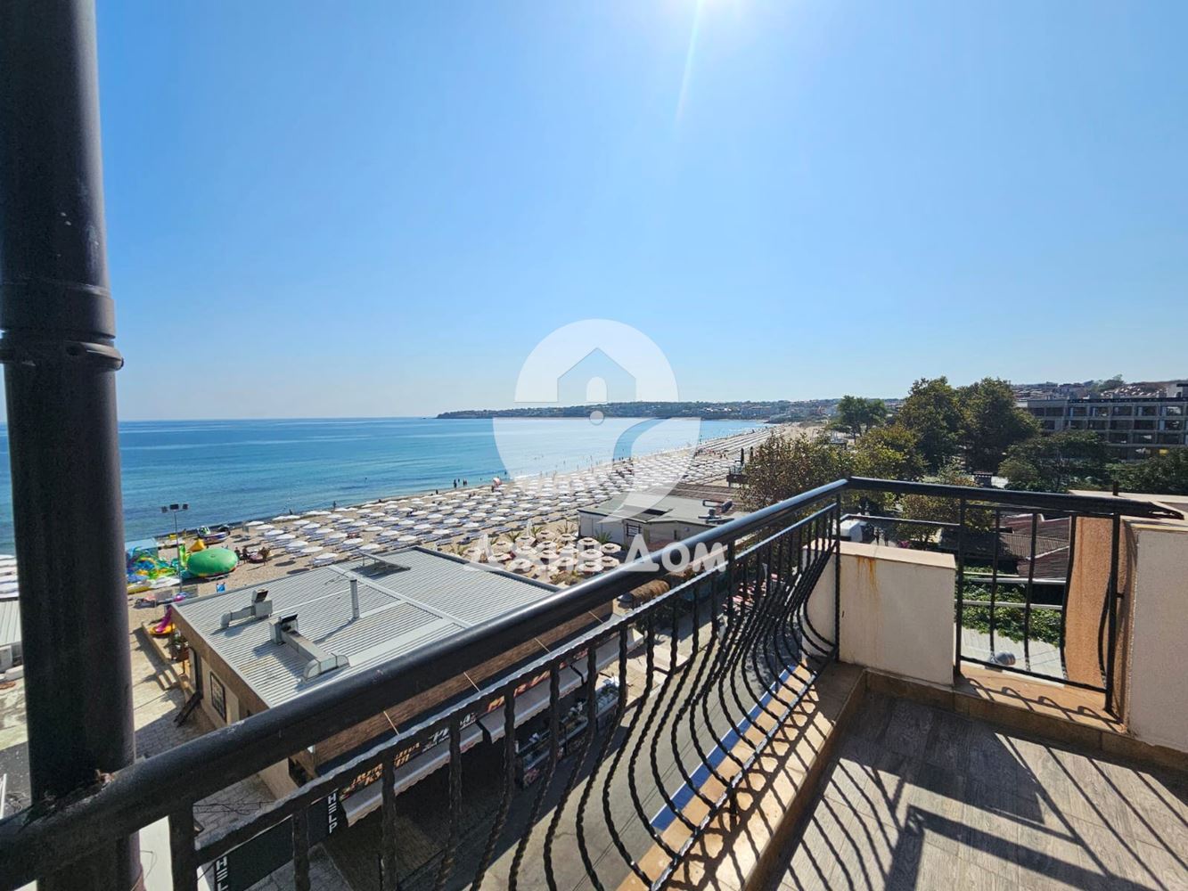 Тристаен апартамент с ПАНОРАМА МОРЕ в жилищна сграда, гр. Созопол - 0