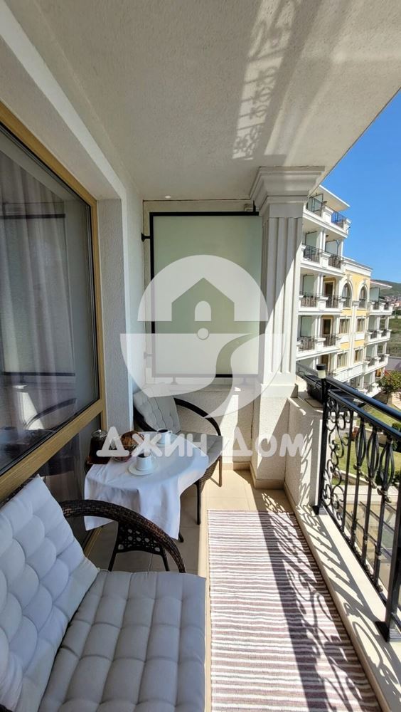 Тристаен апартамент с ГЛЕДКА МОРЕ в к-с „Вила Флоренция“, гр. Свети Влас - 0