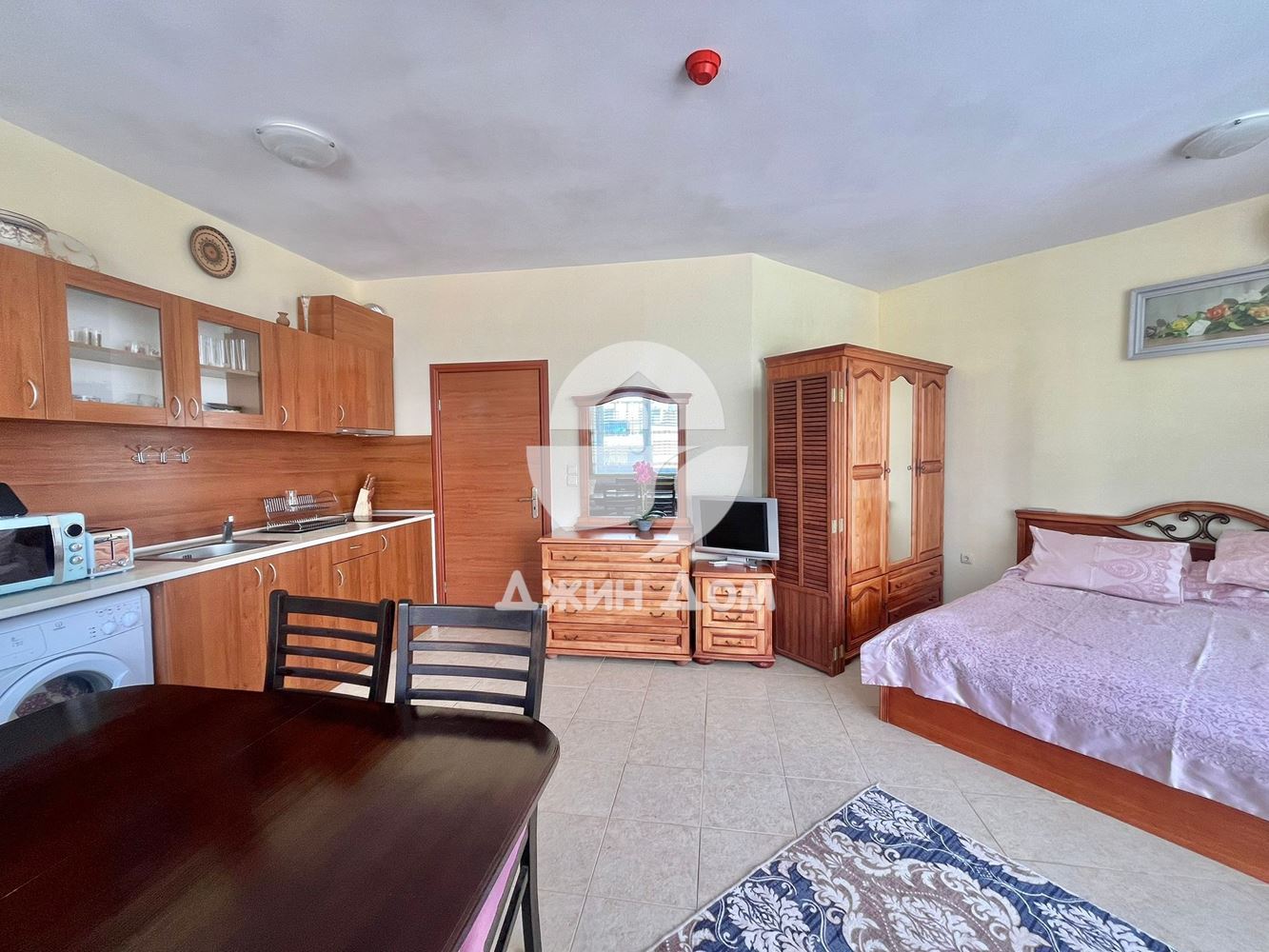 Едностаен апартамент с ГЛЕДКА МОРЕ в к-с Каролина, к.к Сл.бряг - 0