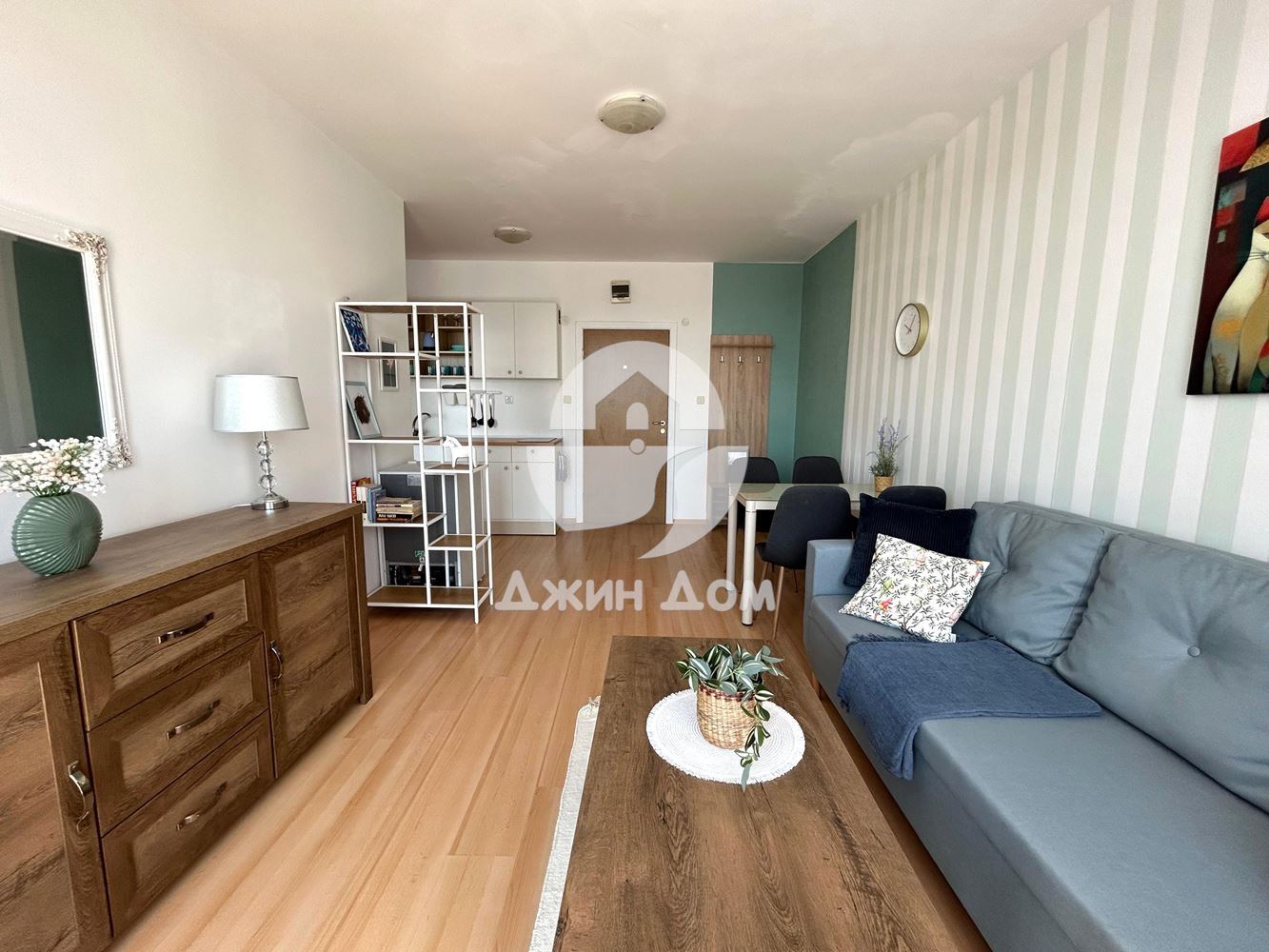 Двустаен апартамент в к-с „Съни Дей 6“, к.к. Слънчев бряг - 0