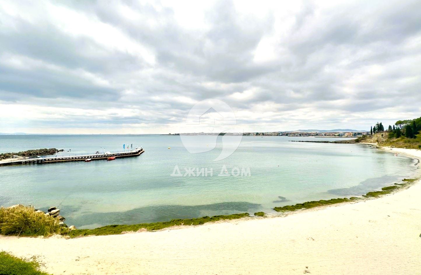 Тристаен апартамент с ПАНОРАМА МОРЕ в Акротирия Бийч, гр. Несебър - 0