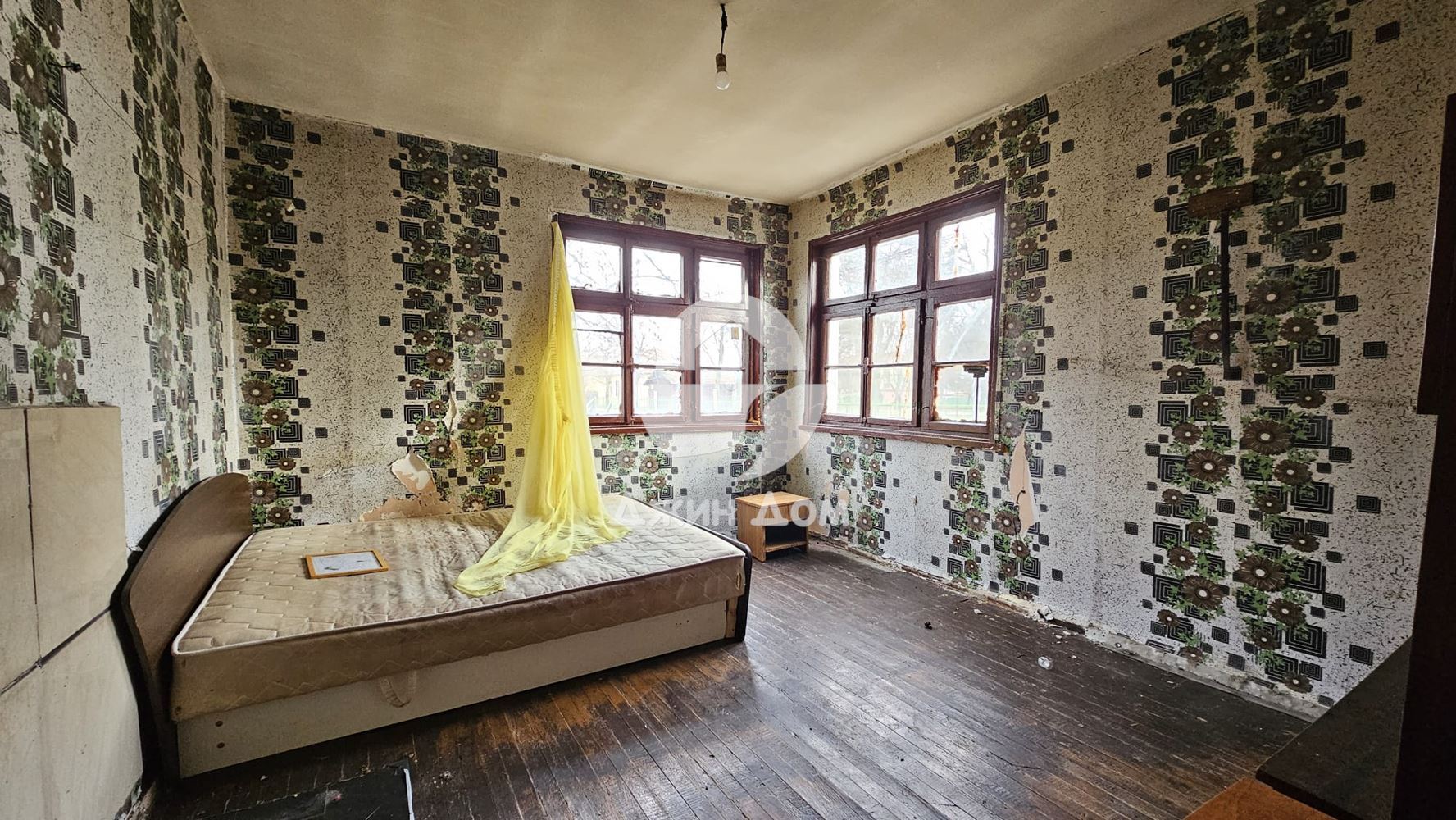 Едноетажна къща в с. Гюльовца, обл. Бургас - 0