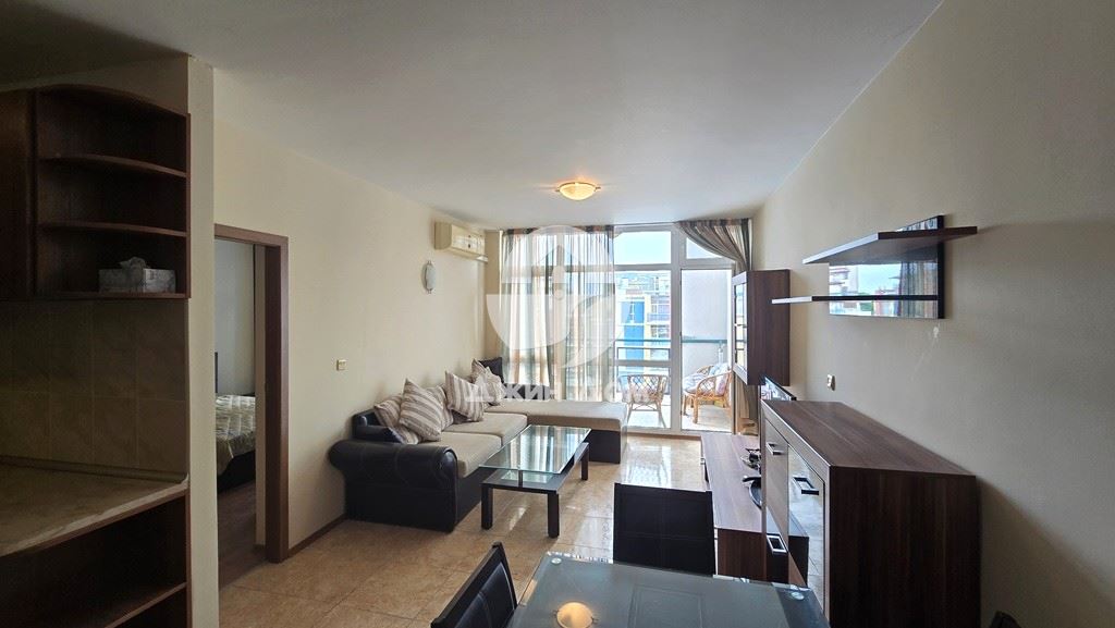 Просторен тристаен апартамент в к-с “Елит 4”, к.к. Слънчев бряг - 0