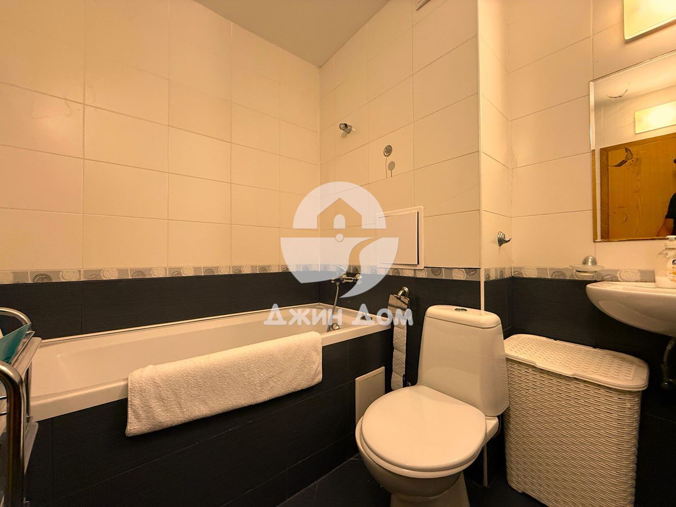 Просторен четиристаен апартамент в к-с „Райска градина“, Свети Влас - 0