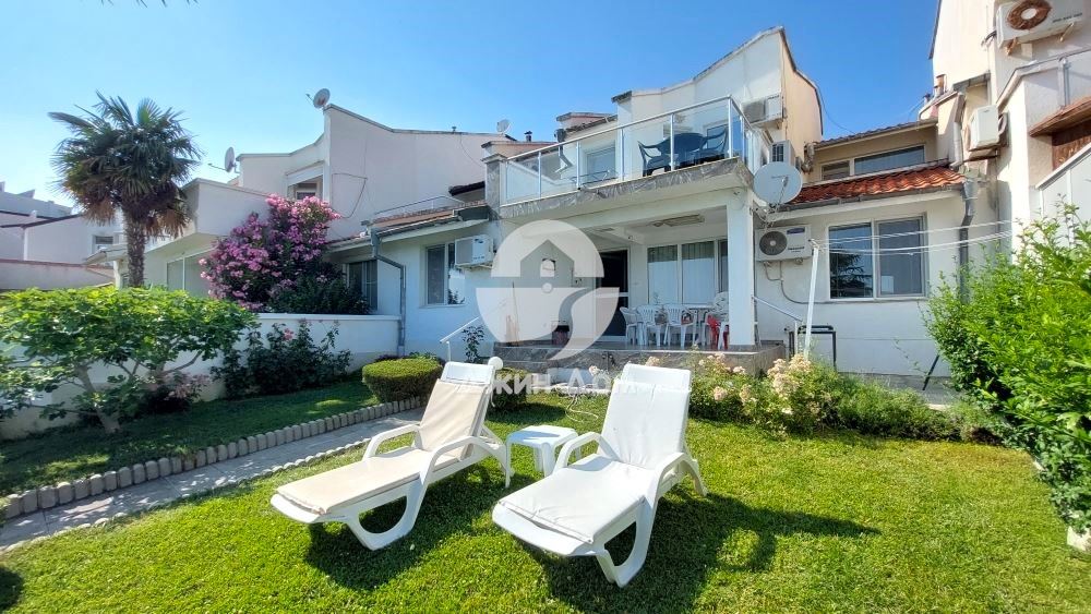 Двуетажна къща на ПЪРВА ЛИНИЯ МОРЕ с ПАНОРАМА МОРЕ в Свети Влас - 0