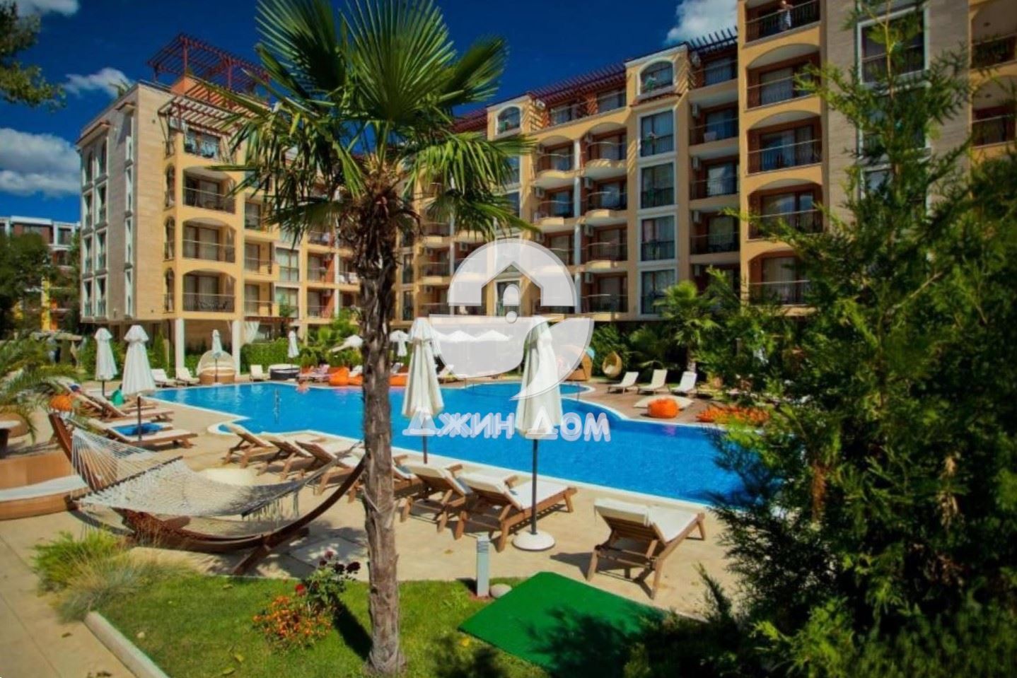 Просторен двустаен апартамент в к-с Хармони Сюитс 1, к.к. Слънчев бряг - 0