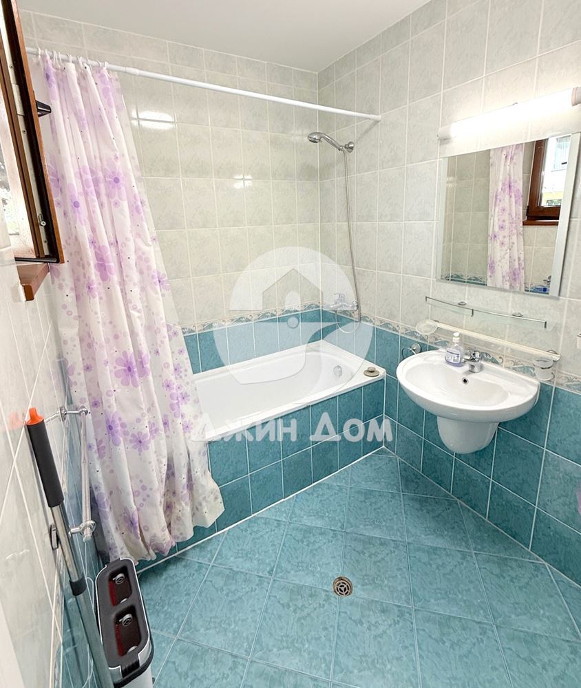 Просторен тристаен апартамент в к-с Съмър Дриймс, к.к. Слънчев бряг - 0