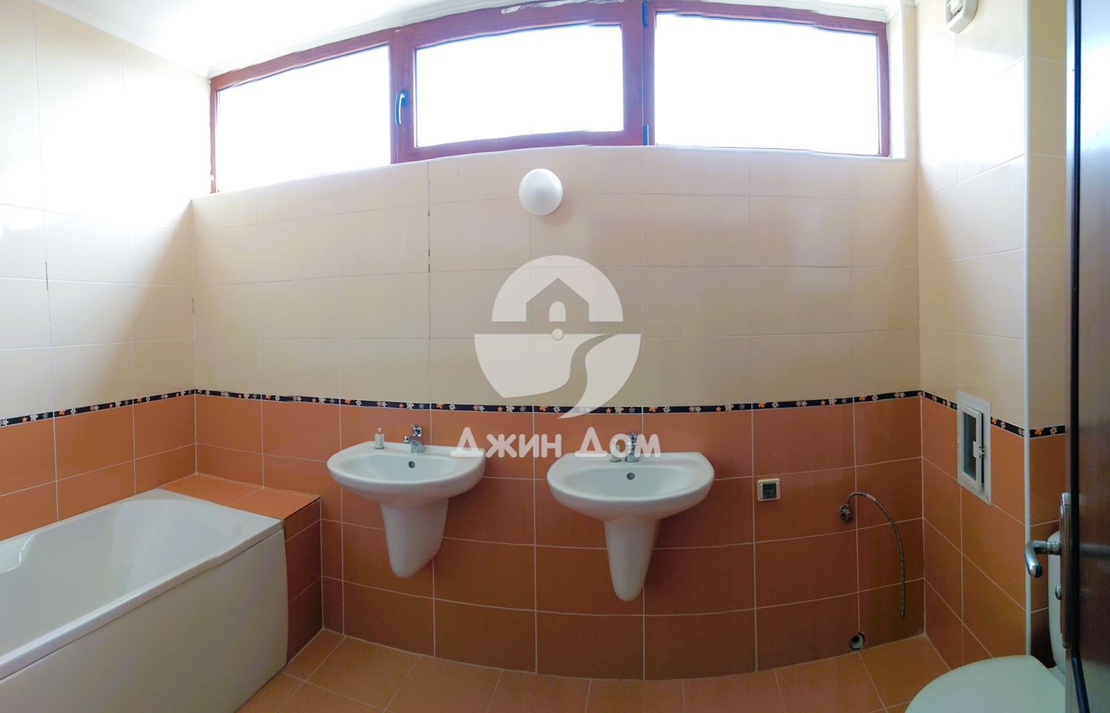 Необзаведен апартамент с ПАНОРАМА МОРЕ в к-с Хелиос, гр. Свети Влас - 0