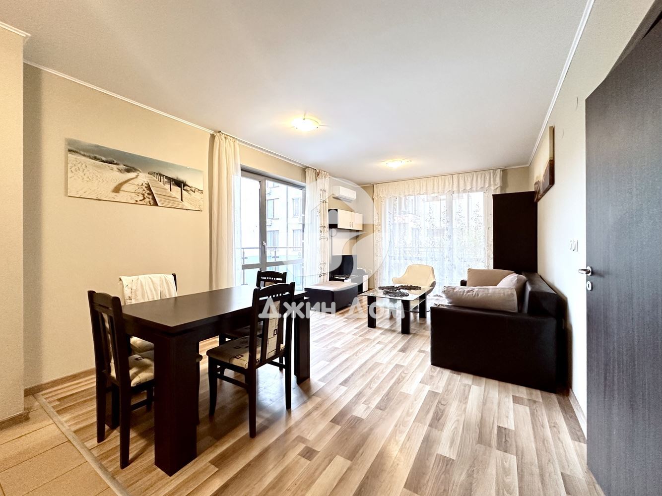 Тристаен апартамент в к-с „Какао Резиденс“, к.к. Слънчев бряг - 0