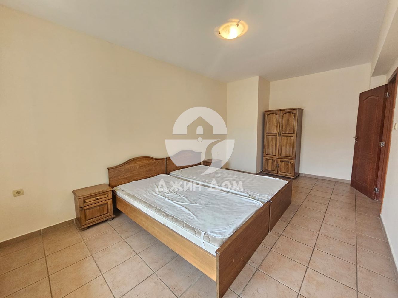 Просторен тристаен апартамент в к-с Съмър Дриймс, к.к. Слънчев бряг - 0