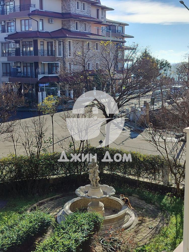 Тристаен апартамент в жилищна сграда БЕЗ ТАКСА, с. Равда - 0