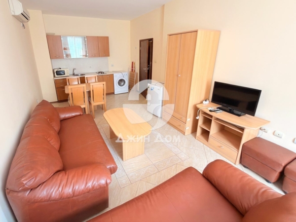 Обзаведен двустаен апартамент в к-с Съни Сий Палас, к.к. Слънчев бряг - 0