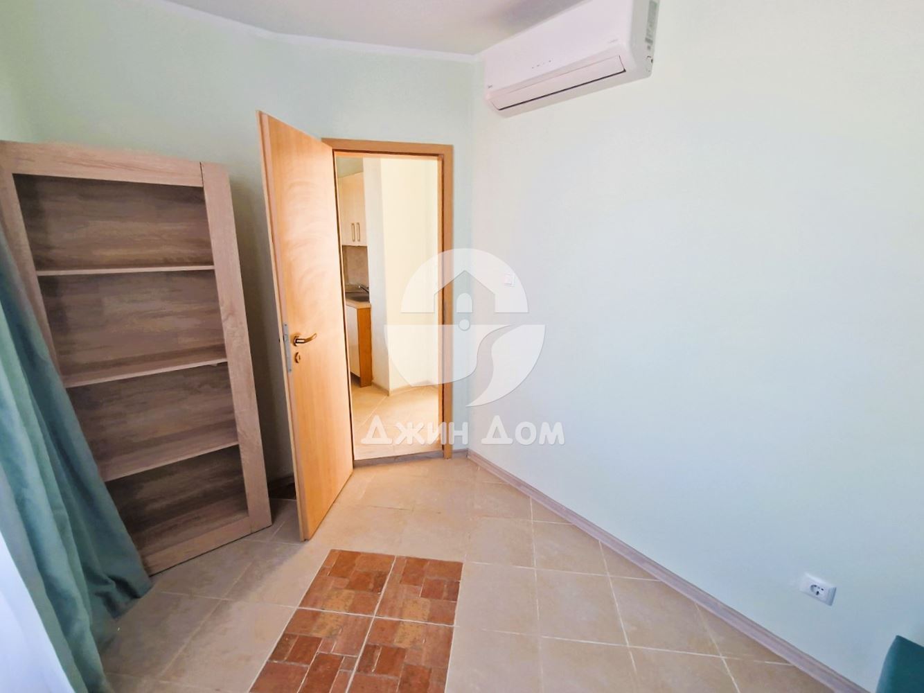 Тристаен пентхаус с ПАНОРАМА МОРЕ в к-с „Оазис“, с. Равда - 0