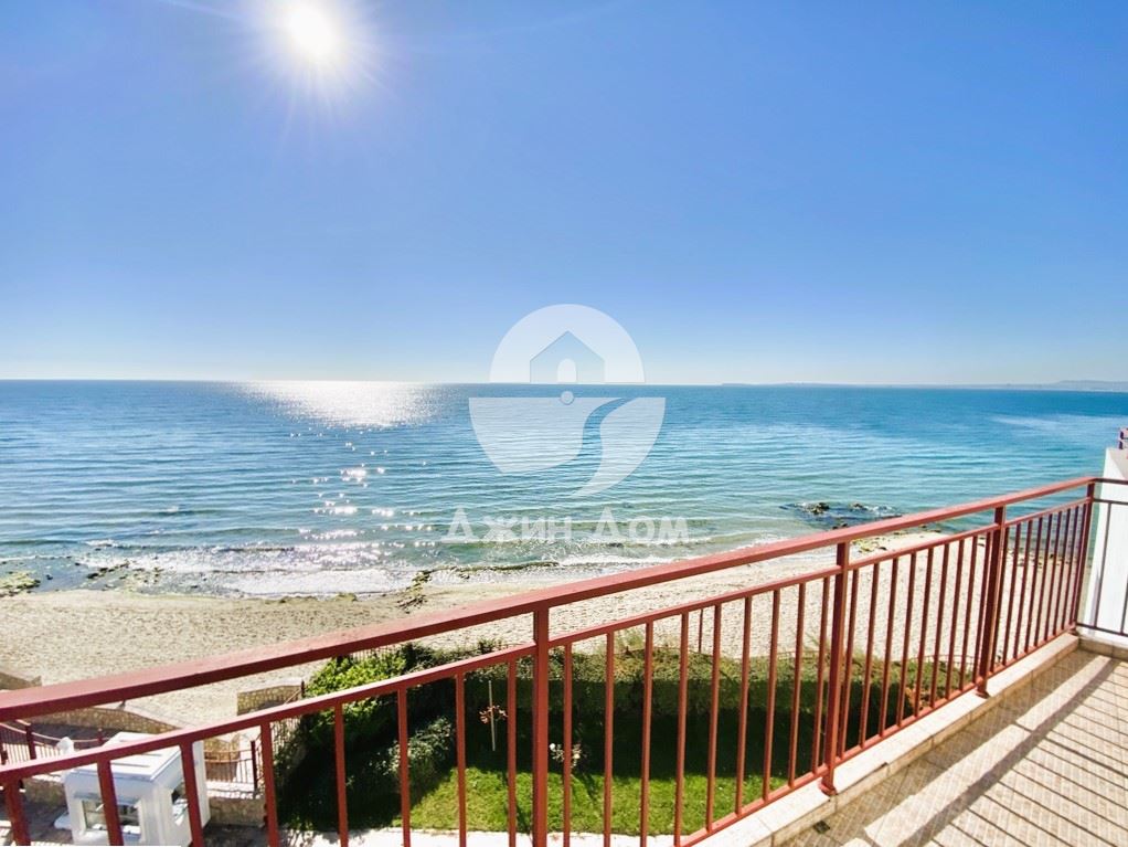 Апартамент с ПАНОРАМА МОРЕ и ПЛАНИНА в Привилидж Форт Бийч, Елените - 0