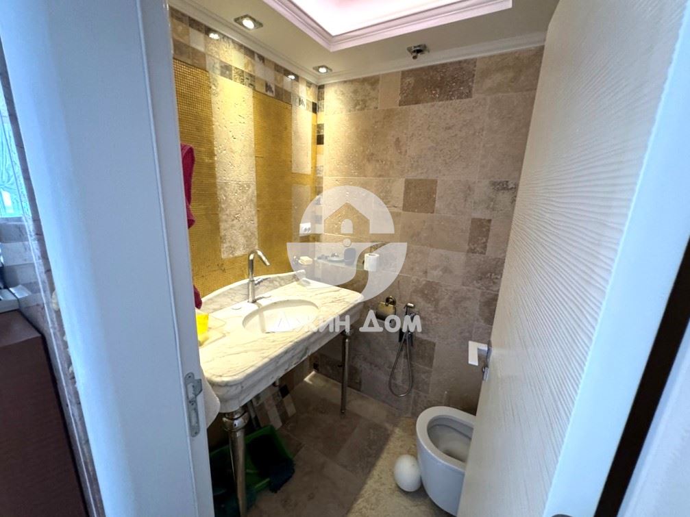 Многостаен апартамент с ПАНОРАМА МОРЕ в к-с Вила Калабрия, Свети Влас - 0