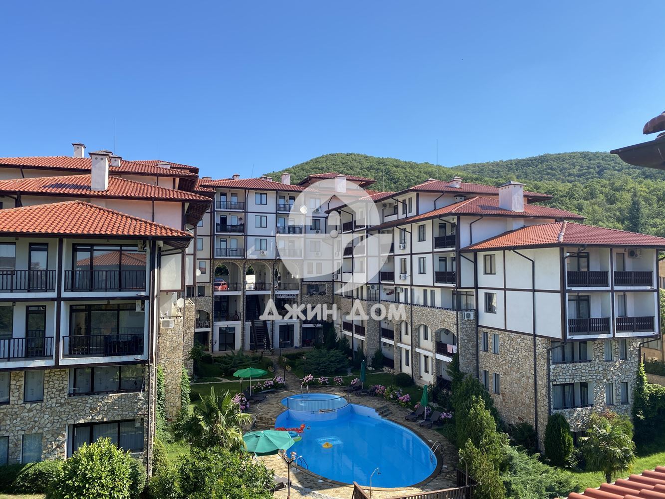 Двустаен апартамент с ЧАСТИЧНА ГЛЕДКА МОРЕ в к-с „Етъра 2“, Свети Влас - 0