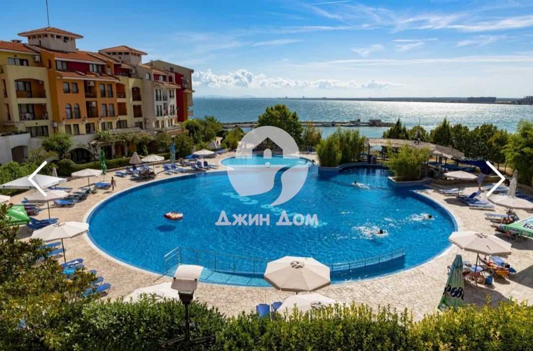 Двустаен апартамент в к-с „Марина Kейп“, гр. Ахелой - 0