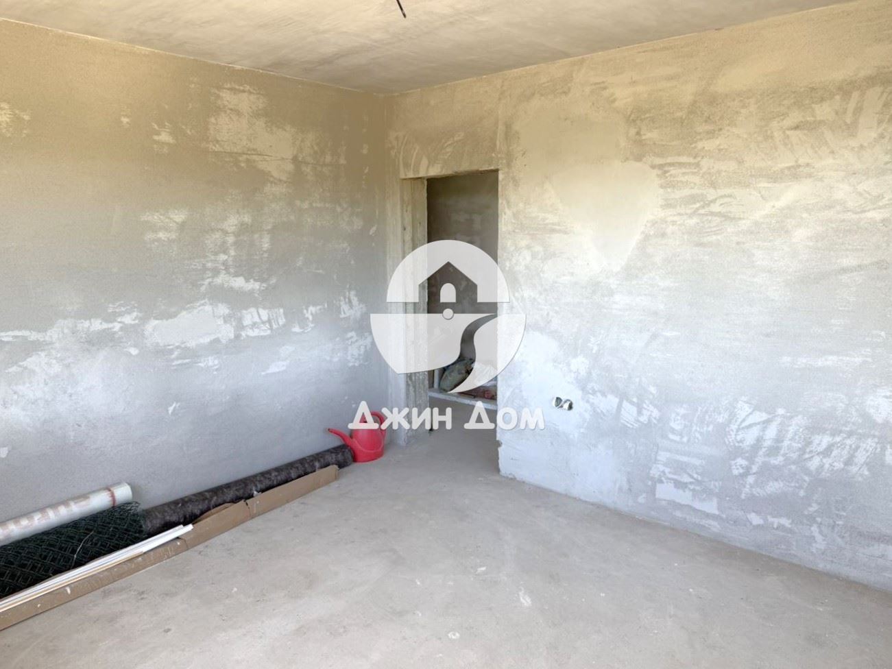 Просторна самостоятелна едноетажна къща в с. Черни връх - 0