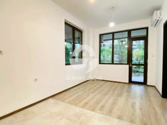 Просторен двустаен апартамент в к-с Грийн Парадайз, гр. Приморско - 0