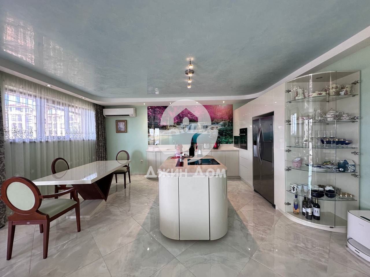 Просторен луксозен тристаен апартамент в к-с Посейдон, гр. Несебър - 0