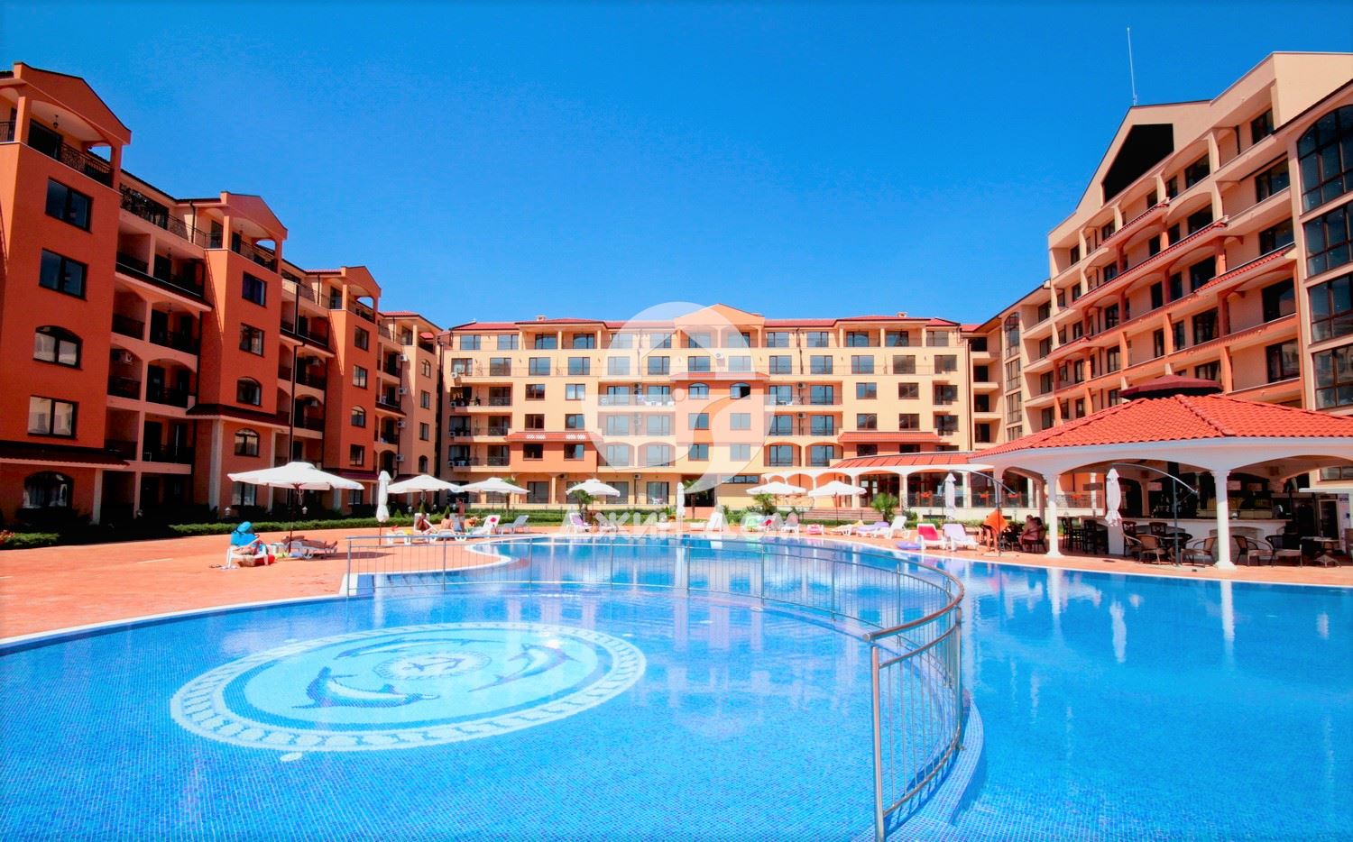 Просторни тристайни апартаменти в к-с Диамант Резиденс, Слънчев бряг - 0