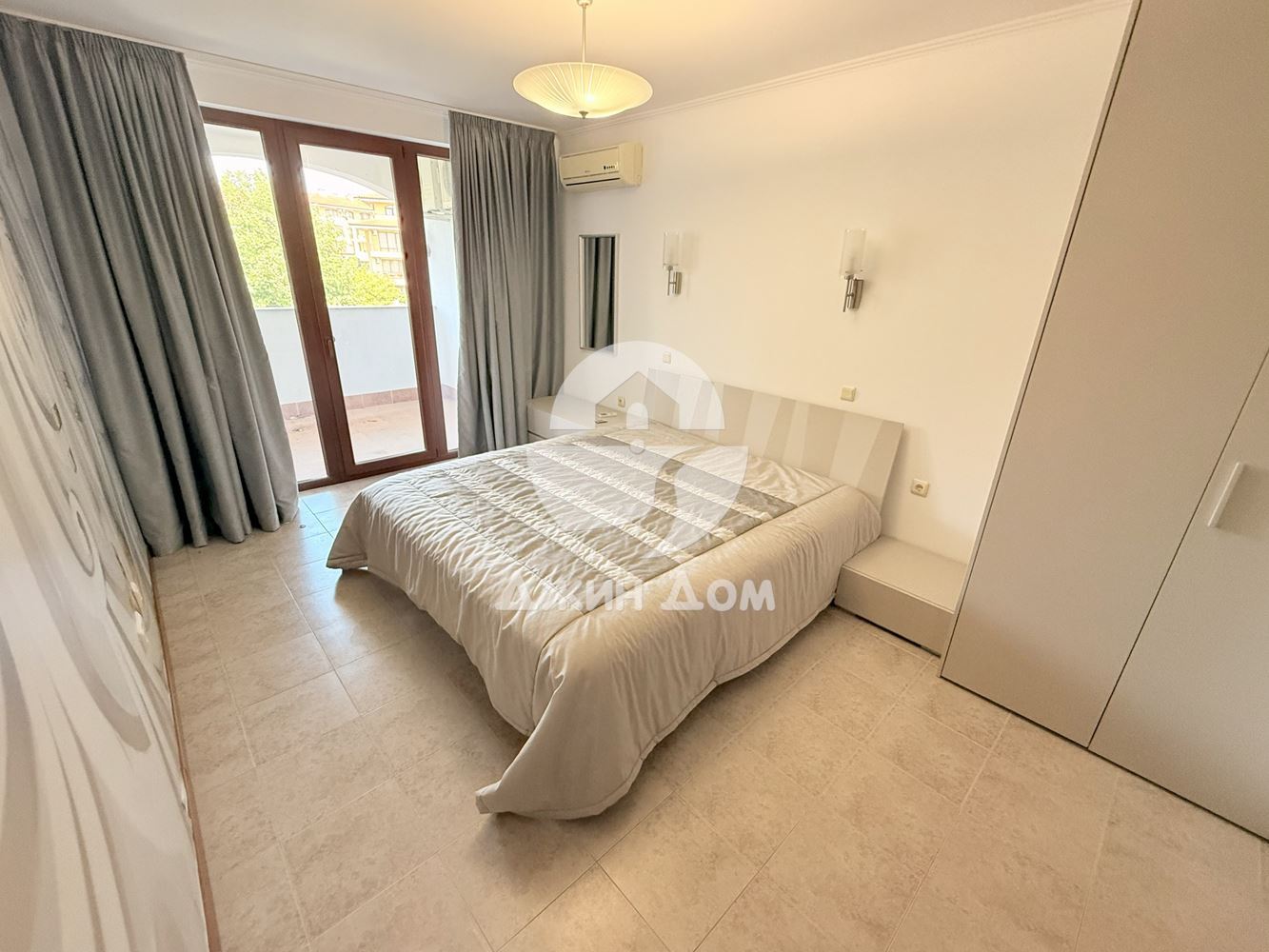 Четиристаен апартамент с ГЛЕДКА МОРЕ в к-с „Каса Реал“ гр. Свети Влас - 0