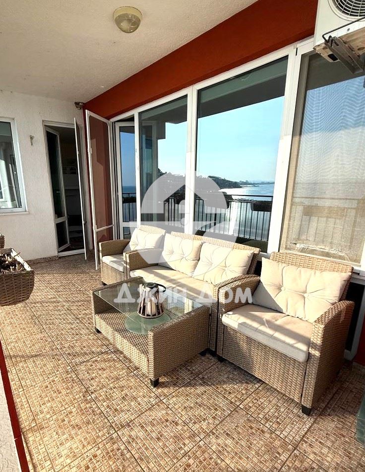 Тристаен с ФРОНТАЛНА ГЛЕДКА МОРЕ в к-с „Марина Вю Форт Бийч“ - 0