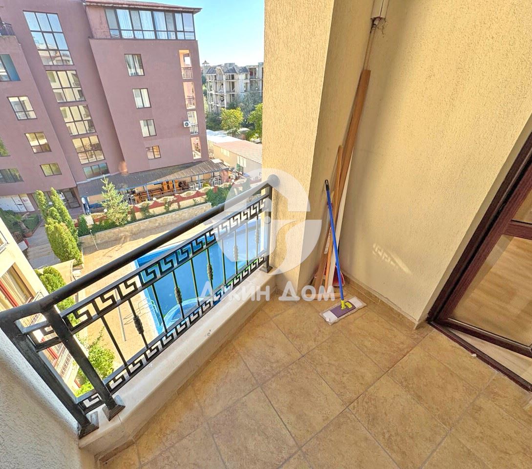 Просторен двустаен апартамент в к-с „Камелот Резиденс“, к.к. Слънчев бряг - 0