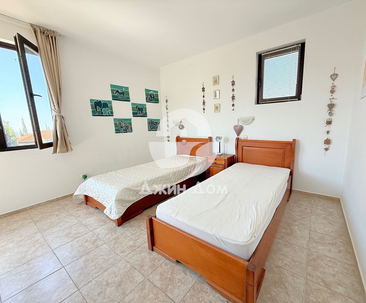 Просторна двуетажна къща в к-с „Бей Вю Вилас“, с. Кошарица - 0