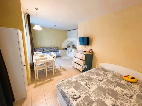 Просторен едностаен апартамент в к-с Грийн Лайф Бийч Резорт, Созопол - 0