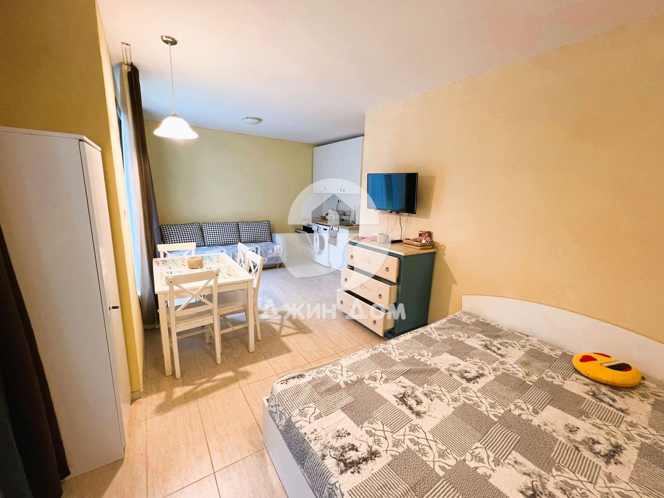 Просторен едностаен апартамент в к-с Грийн Лайф Бийч Резорт, Созопол - 0