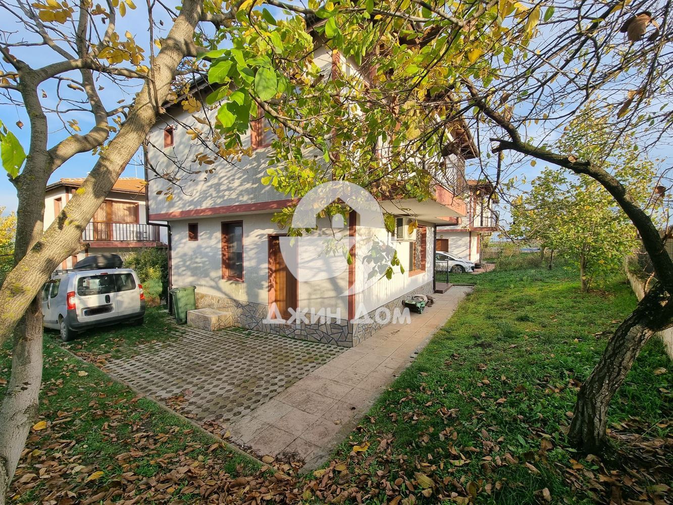 Двуетажна къща с двор в с. Александрово, общ. Поморие - 0