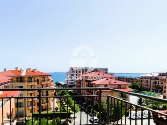 Просторен тристаен апартамент в к-с „Стар Дриймс“, гр. Свети Влас - 0