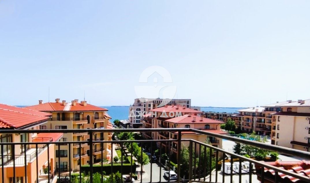 Просторен тристаен апартамент в к-с „Стар Дриймс“, гр. Свети Влас - 0