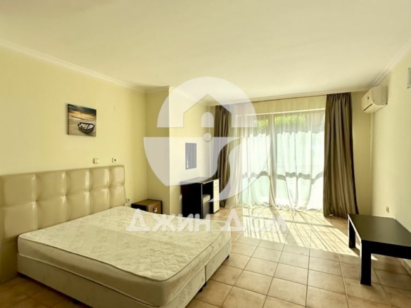 Eдностаен апартамент в к-с ":Свети Георги Палас", гр. Свети Влас - 0