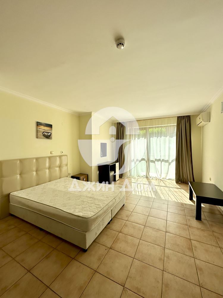 Eдностаен апартамент в к-с ":Свети Георги Палас", гр. Свети Влас - 0