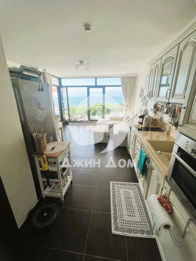 Двустаен апартамент с ПАНОРАМА МОРЕ в к-с Долче Вита 2, гр. Свети Влас - 0