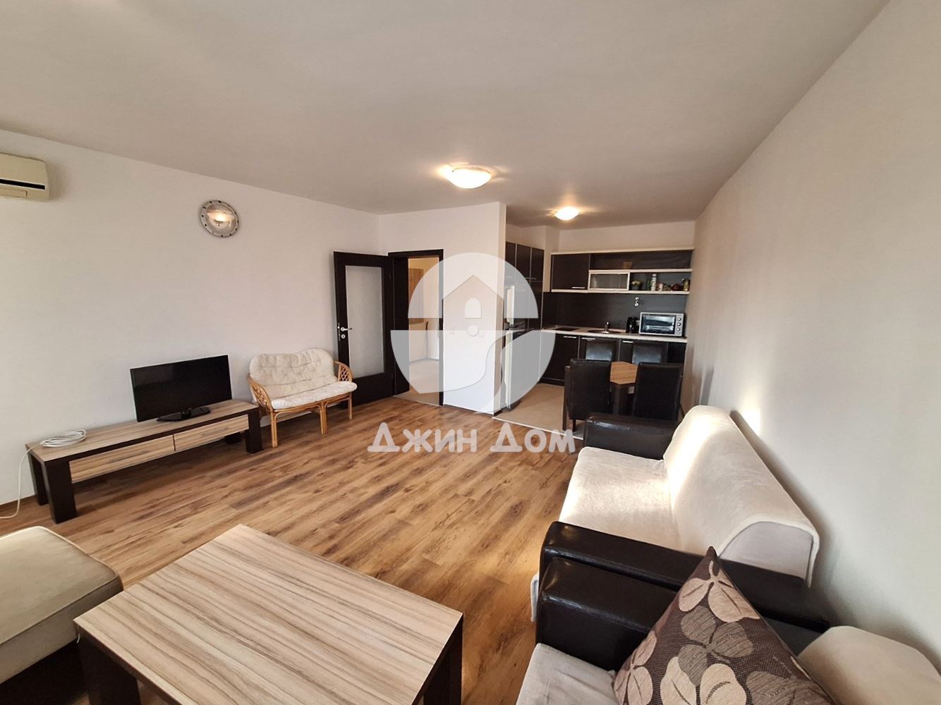 Двустаен апартамент в к-с Милениум, гр. Свети Влас - 0