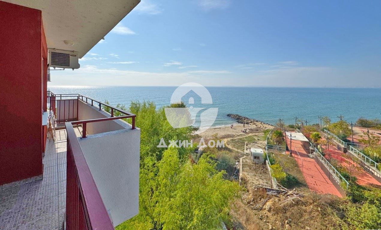 Двустаен апартамент с ПАНОРАМА МОРЕ в к-с Марина Вю Форт Бийч,Св. Влас - 0